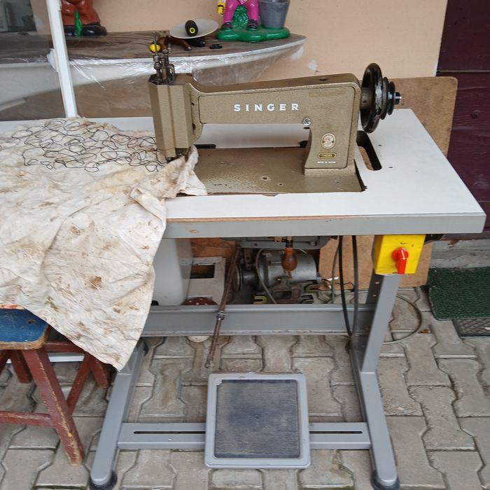 Masini de cusut  full automate ,cu taiere de fir