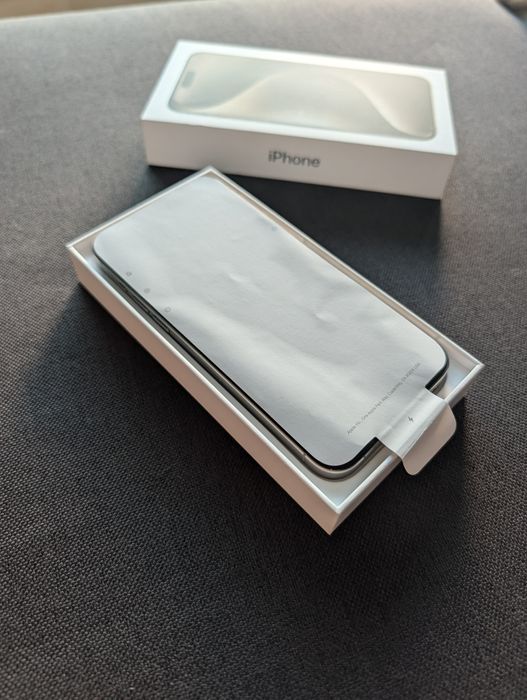 Iphone 15 pro max 256 Natural Titanium