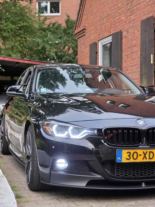 БМВ 320 2012 година