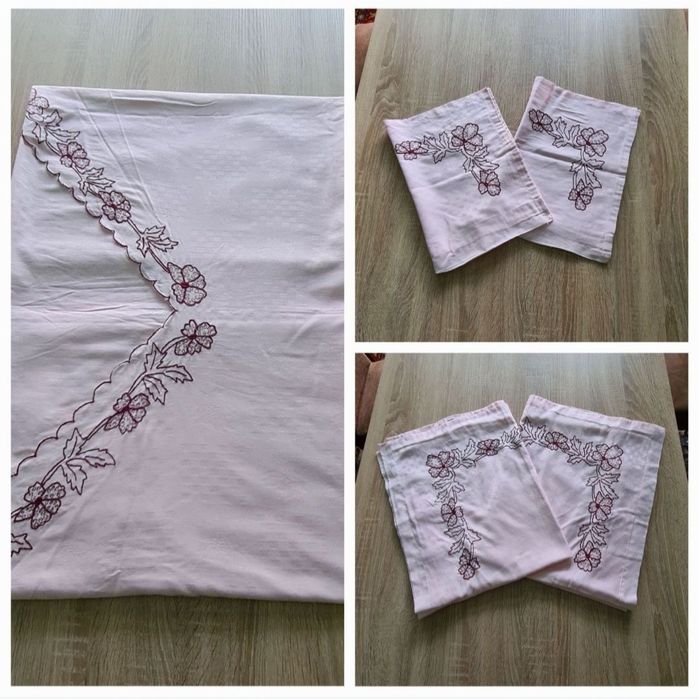 Lenjerie pat din damasc cu broderie realizată manual