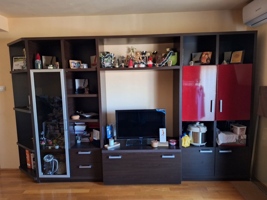 Mobila de living/birou/biblioteca ca noua