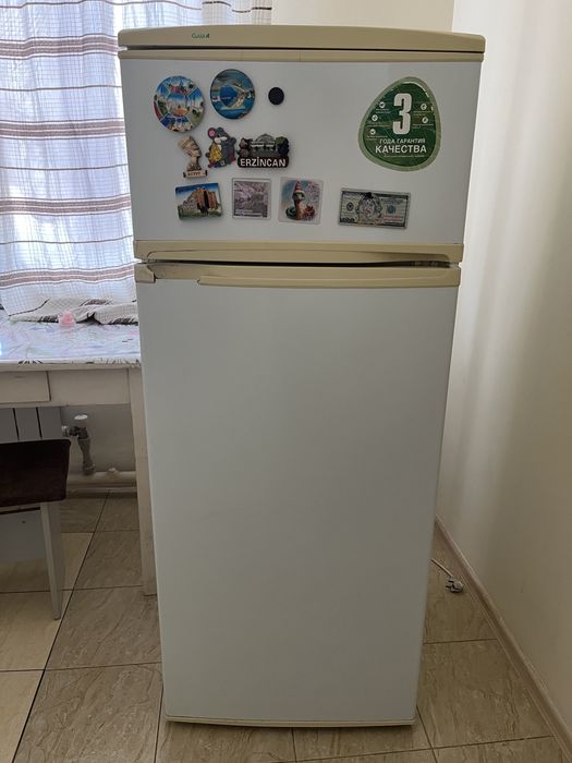Продам холодильник