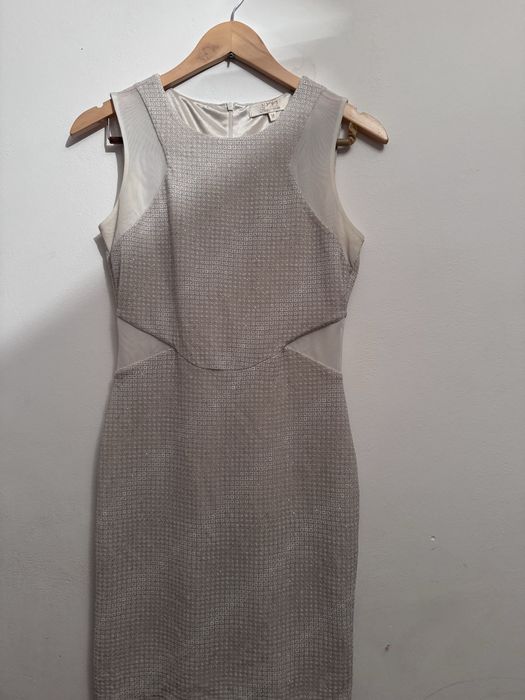 Платье и брюки