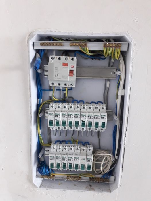 Электрик  сантехник