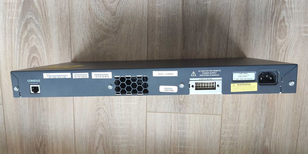 Суич Cisco Catalyst WS-C2960-48TC-L