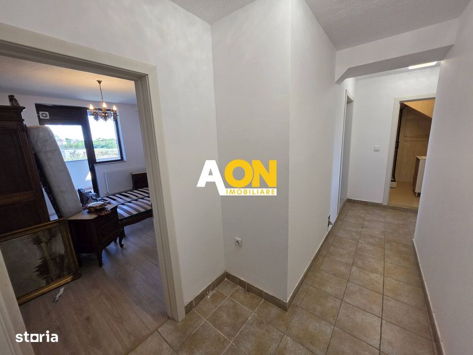 Apartament 5 camere, renovat, 68 mp utili + mansarda 52 mp,  Cetate