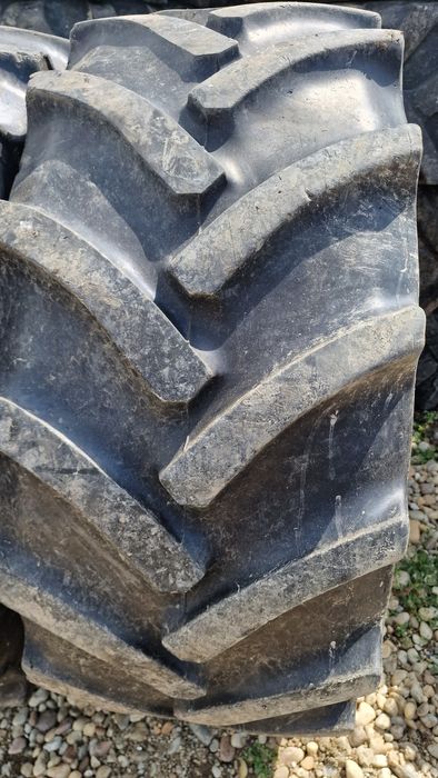 CAUCIUCURI agricole 440/65R24 marca Mitas