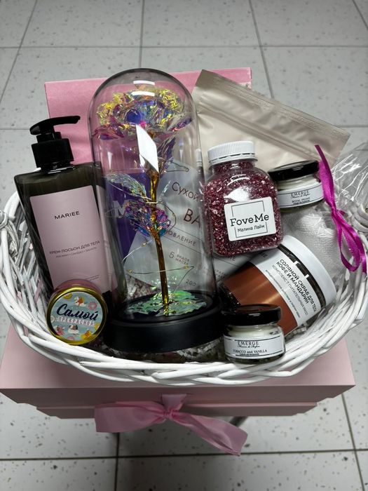 Подарки на 8 марта