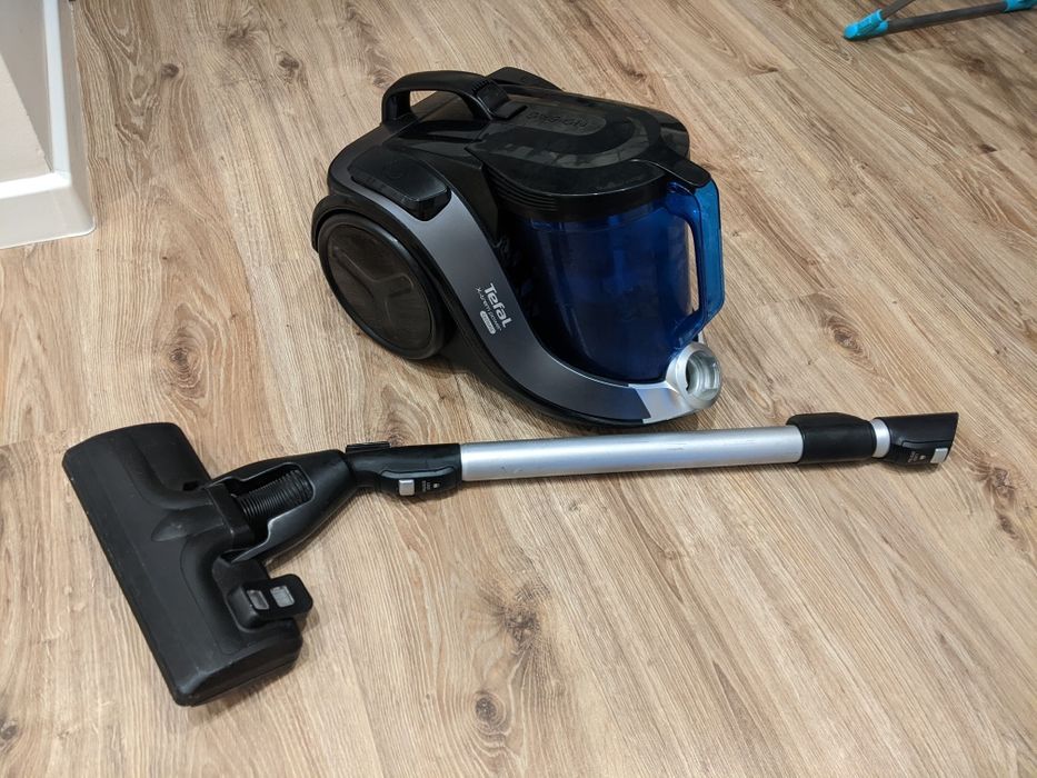 Пылесос Tefal...