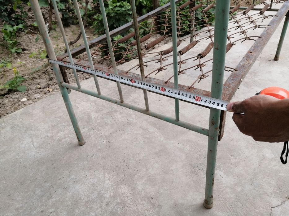 Temir krovat sotiladi