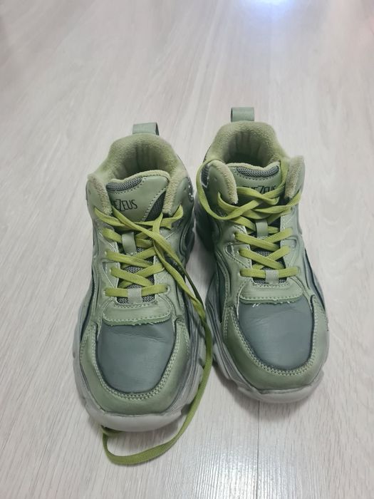 Adidasi zara/benvenuti/Converse