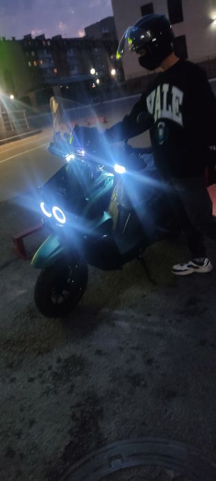 Скутер новый 150куб