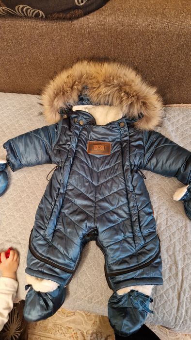 Продам детский комбинезон