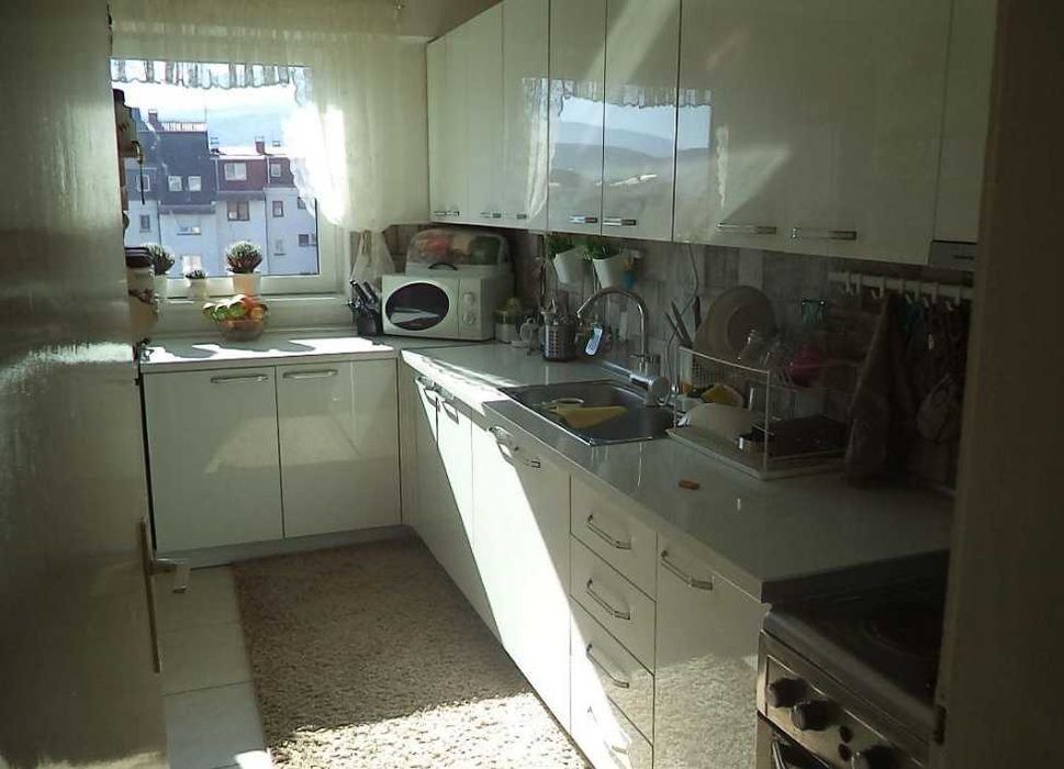 Дава се под наем Двустаен апартамент в Бургас, Ветрен - 45 кв.м за 219.3 € - Снимка #2