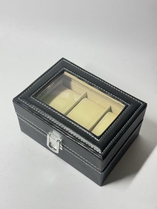 Чисто нова елегантна кутия за часовници