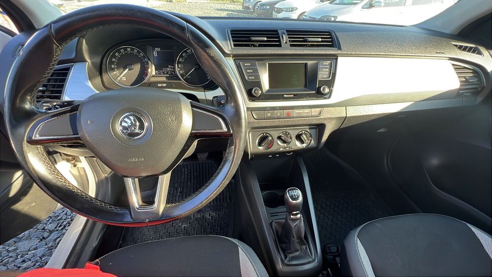Skoda Fabia Mașina personală foarte îngrijită pregătită de drum