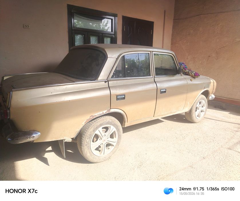Sotiladi moskvich 412
