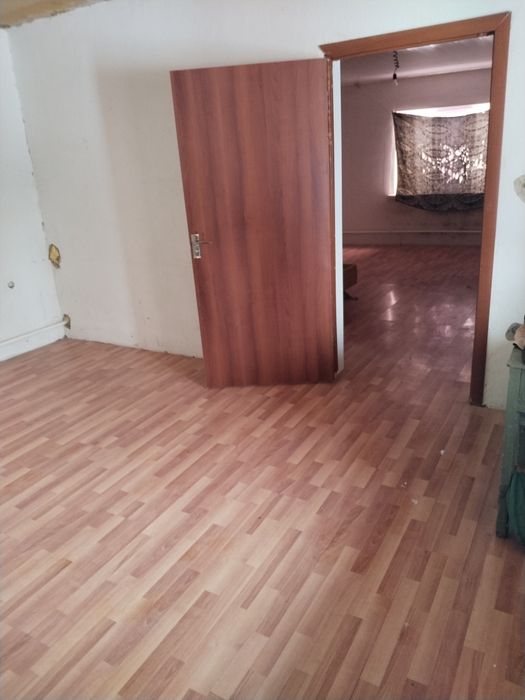 Уй сатылады станция да