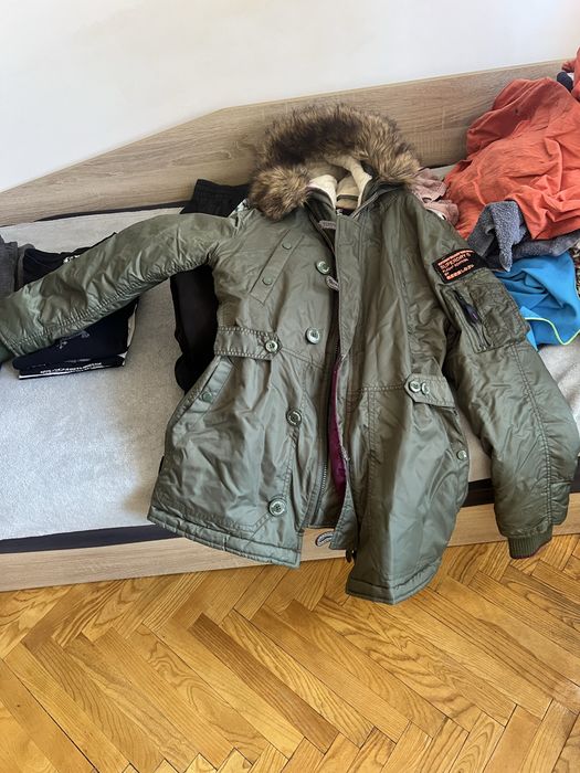 Зимно яке Superdry купивано от Белгия