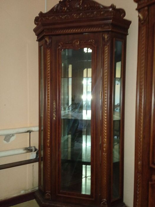 Камод сатылады Дубайский 15 млн келисимли