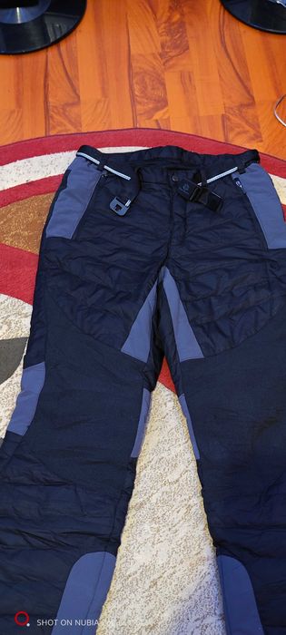 Vând pantaloni de iarnă mammut M