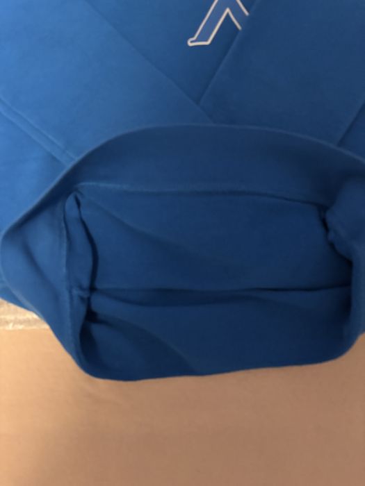 Блуза с дълъг ръкав на Левски