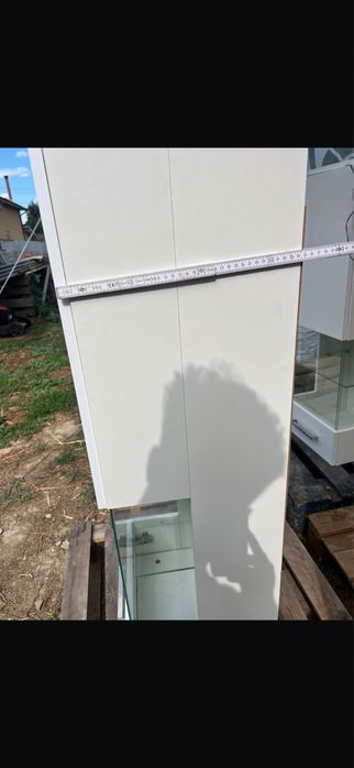 4 bucati dulapuri / stare buna / cu leduri functionabile
