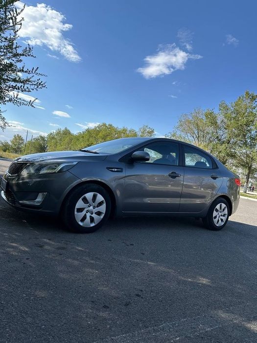 Кия Рио 2015г 1.6