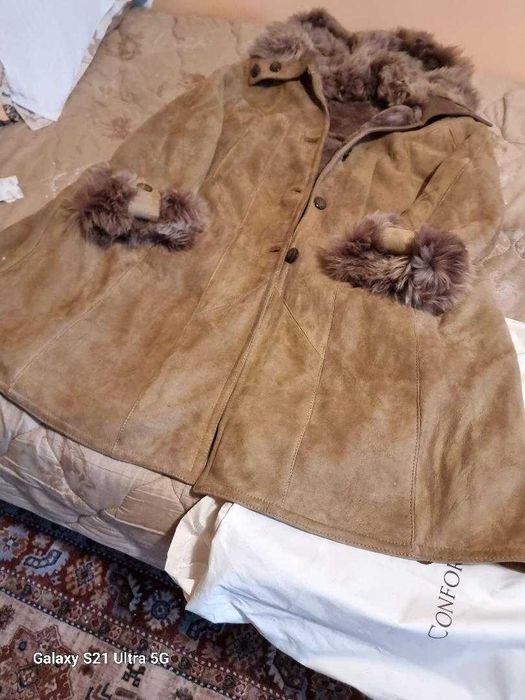 Cojoc damă blana naturală clasa LUX, ultrafinisaj, marimea XL/XXL, Made in Romania, Orastie, fabricat pentru export, purtat de 2 ori, este impecabil