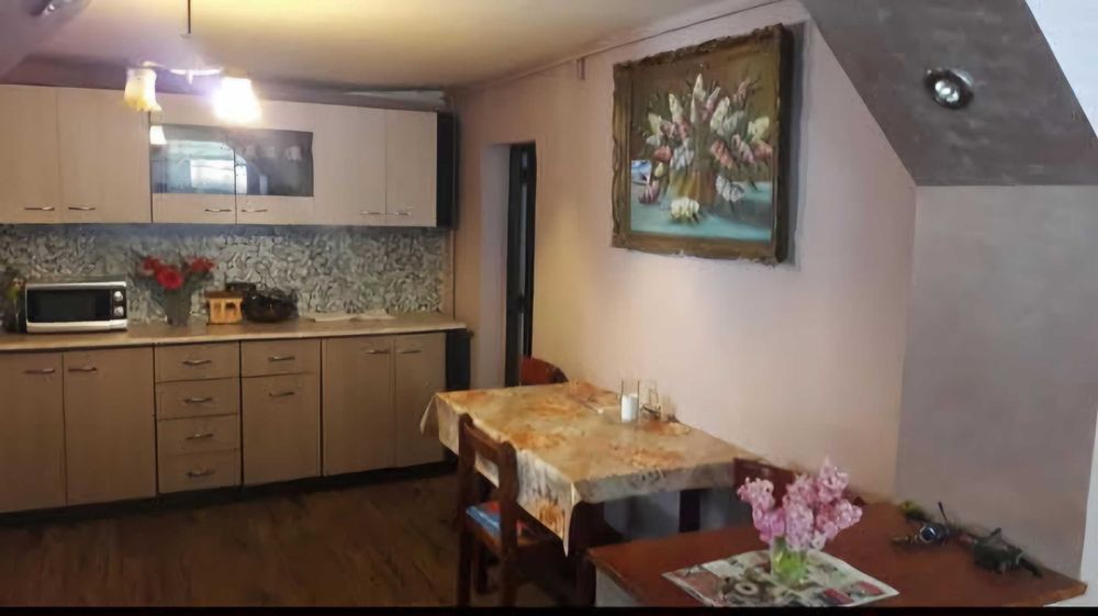Proprietar,vând 2 case în aceeasi curte pe un teren de 952mp! - View 4