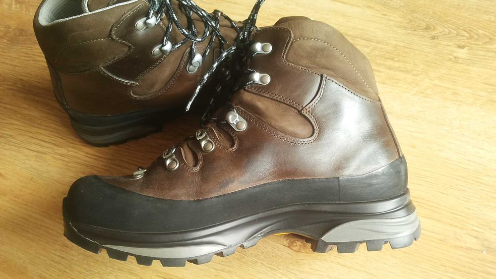 SCARPA MYTHOS PRO GORE-TEX Boots размер EUR 41 / UK 7 водонепромокаеми