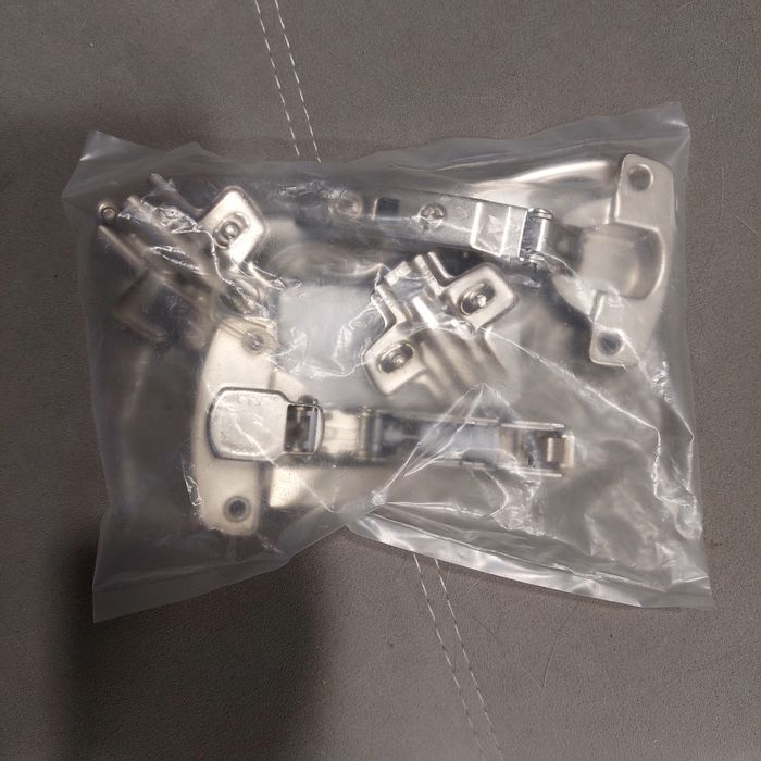 Продаю петли-2 штуки