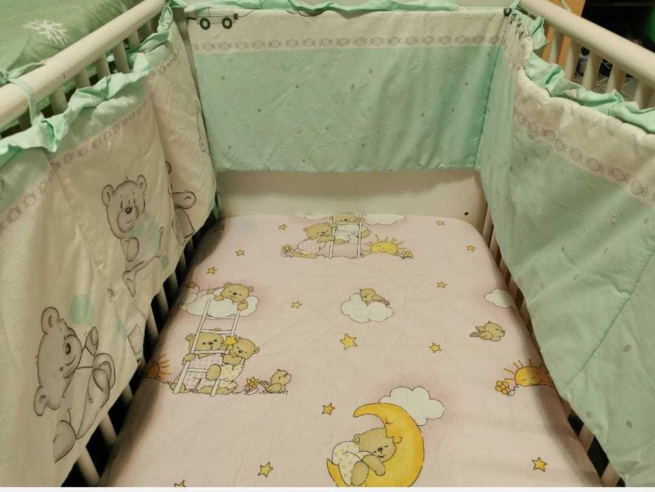 Pătuț lemn cu sertar ,saltea și accesorii