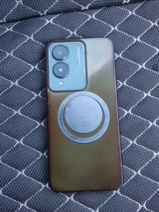 Продам Vivo Y17S