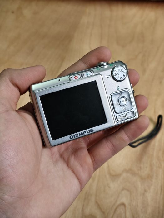 Olympus FE-230 мыльница