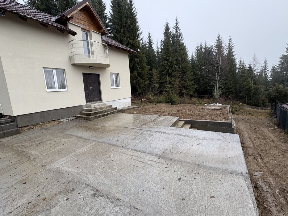 Inchiriez cabana Muntele Baisorii