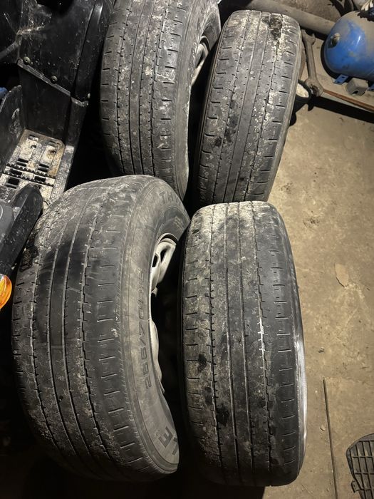 Продам шины комплект на р15