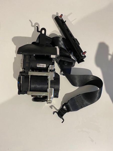 Centura Stanga Fata Volvo XC40 2018+ 32149124