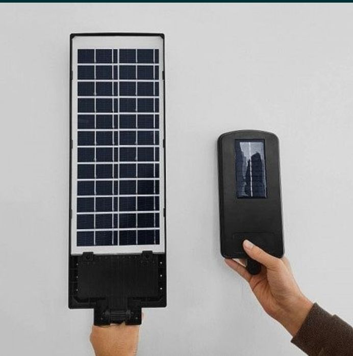 Lampa solara stradala pentru stalp