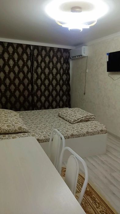 Люкс кв в универсаме. Час 2000.