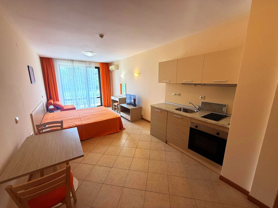 Продава се Едностаен апартамент в к.к. Слънчев бряг - 47 кв.м за 695 €/кв.м - Снимка #2