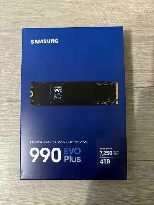 Продавам SSD Samsung 990 Evo Plus, 4TB, M.2, PCIe Чисто Нов ОРИГИНАЛЕН