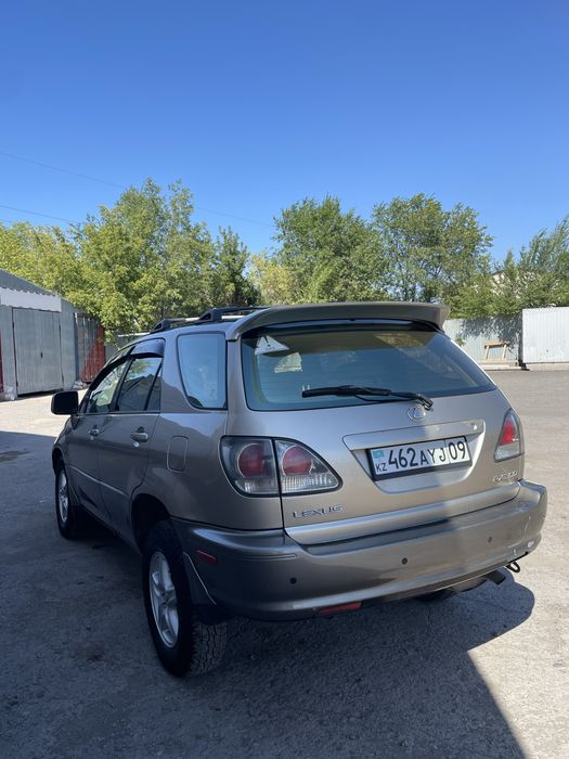 Продам авто lecus rx300