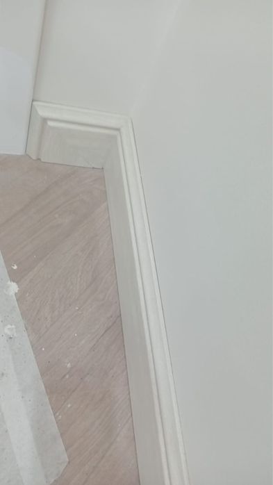 Плинтусь продам новый цветь дуб