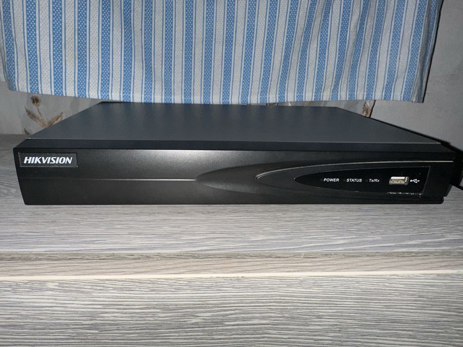 Hikvision NVR 8 talik sotiladi!