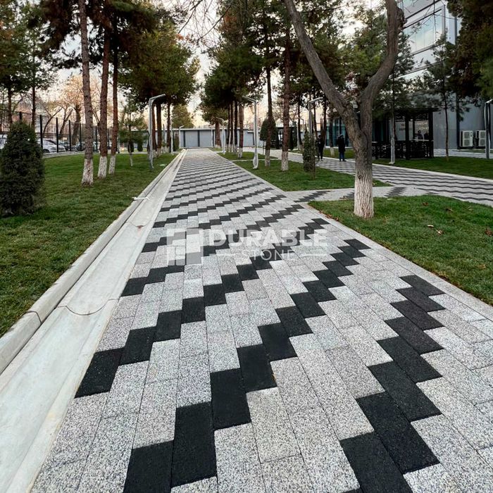 Вибропрессованная пресс брусчатка. Тротуарная плитка. Укладка.