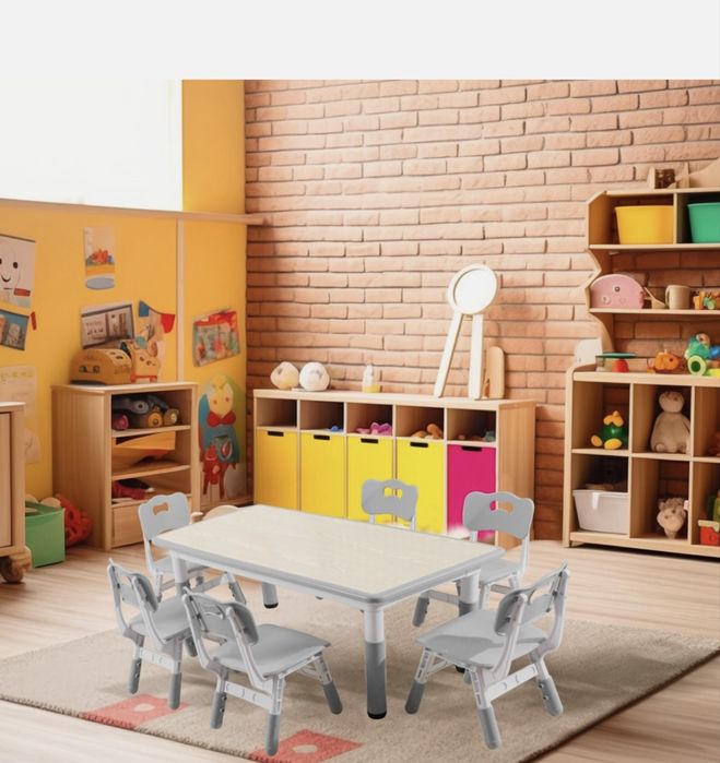 Комплект детска учебна маса и столове