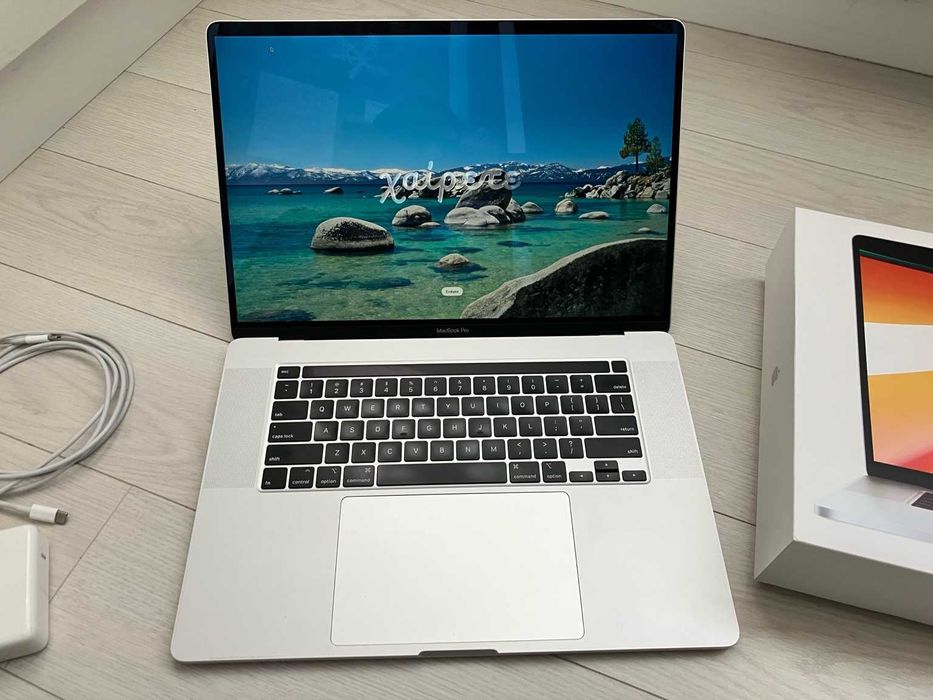 MacBook Pro 16" 2019 (i9/64GB/1TB/5500M 8GB/47 cycle - НОВА батерия)