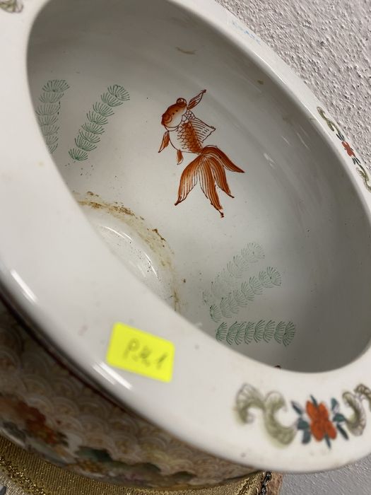 Голяма китайска кашпа от порцелан