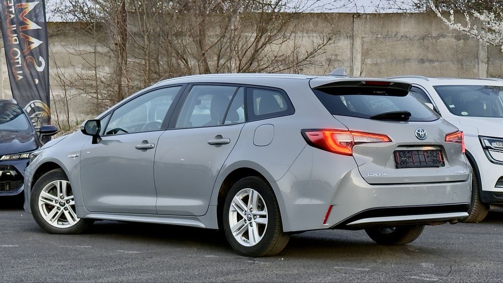 Toyota corolla 1.8 hybrid / garantie / rate